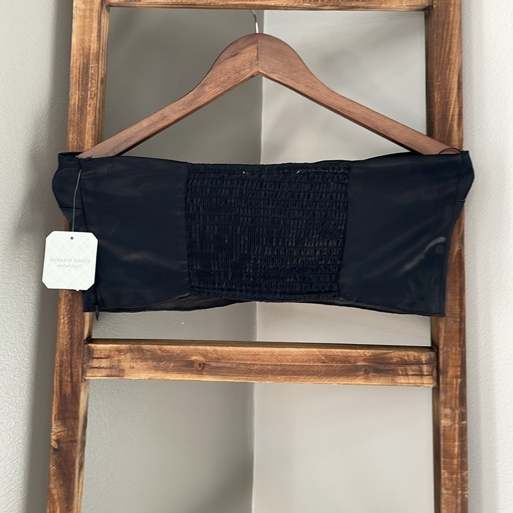 Altar’d State BLACK BOW SATIN STRAPLESS TOP - Picture 4 of 5